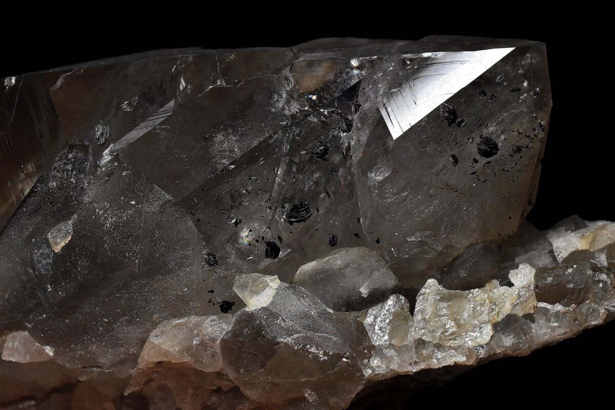 Gwindel and Hematite from Talèfre, Mont-Blanc, France