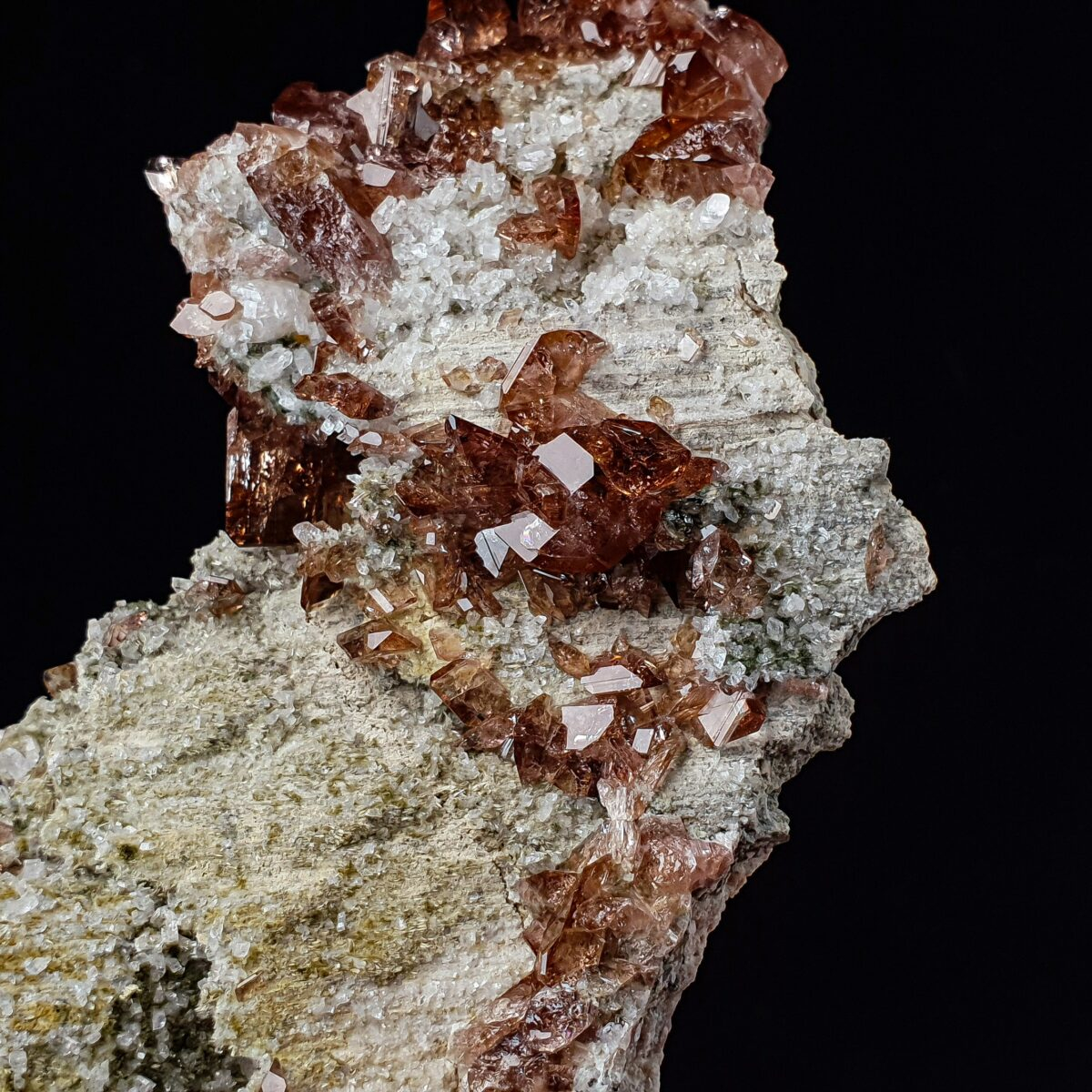 Axinite & Quartz - Armentier, France - Image 4