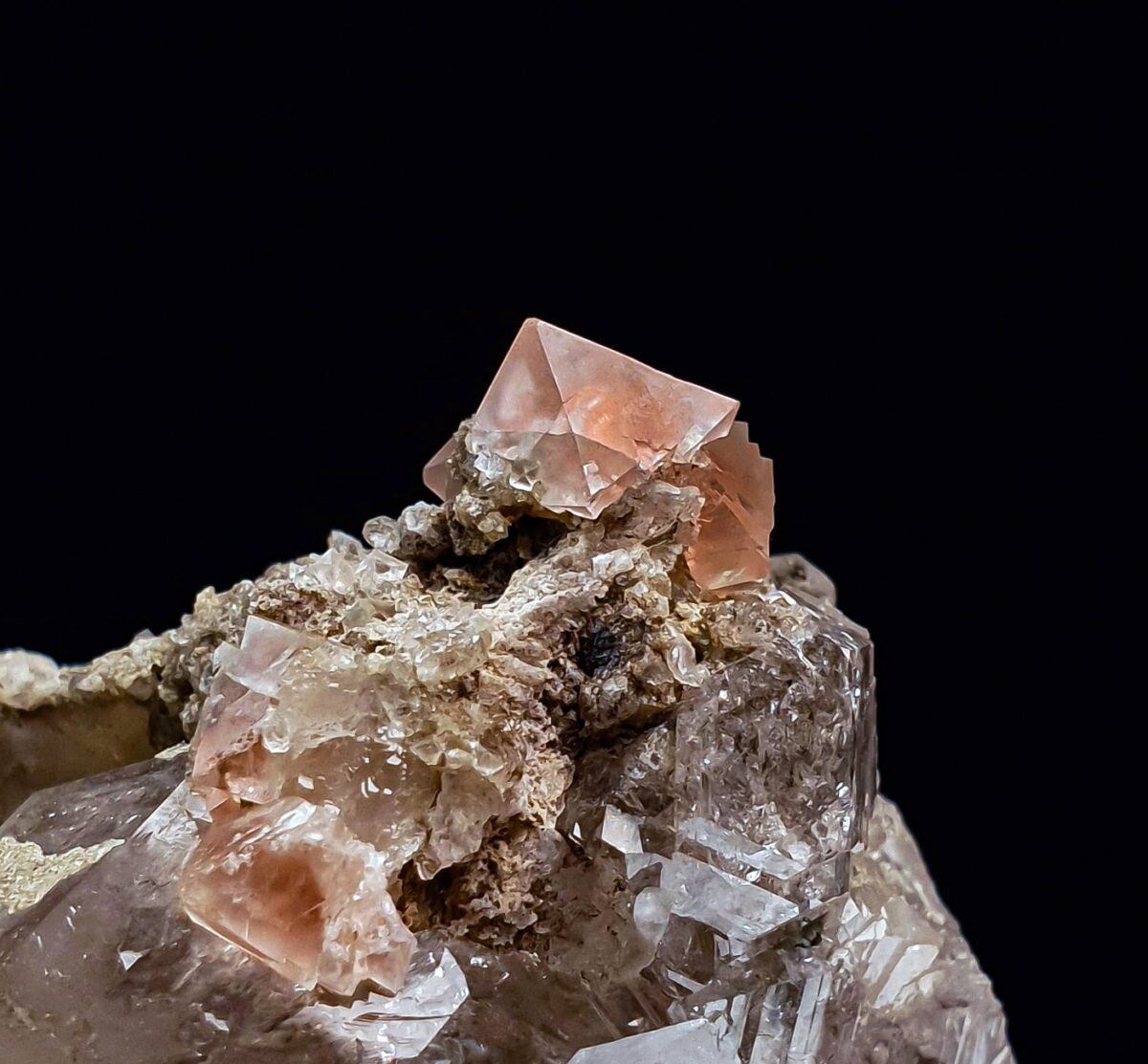 Pink fluorite & quartz - Mont-Blanc, France